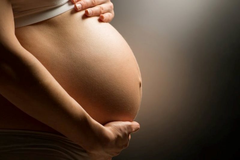 Hamilelikte-lekelenme-şeklinde-kanama